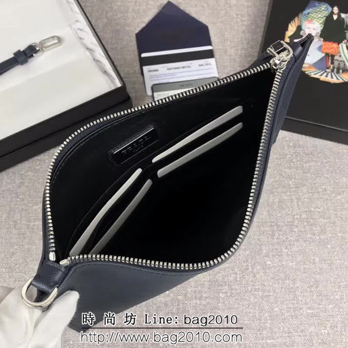 PRADA普拉達 專櫃最新款 限量版 十字紋牛皮 男士手包 2NG005 DD1896